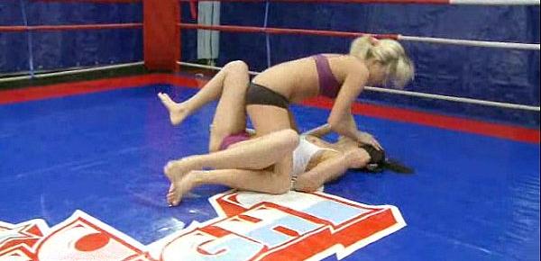  Nude Fight Club presents Larah vs. Diana Stewart